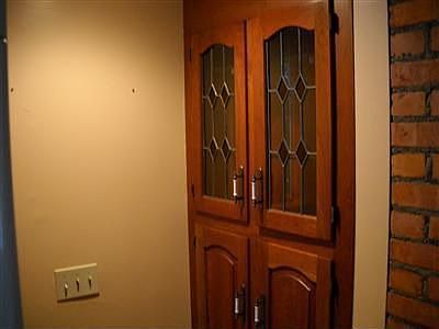 5th image of 504 Park Ave