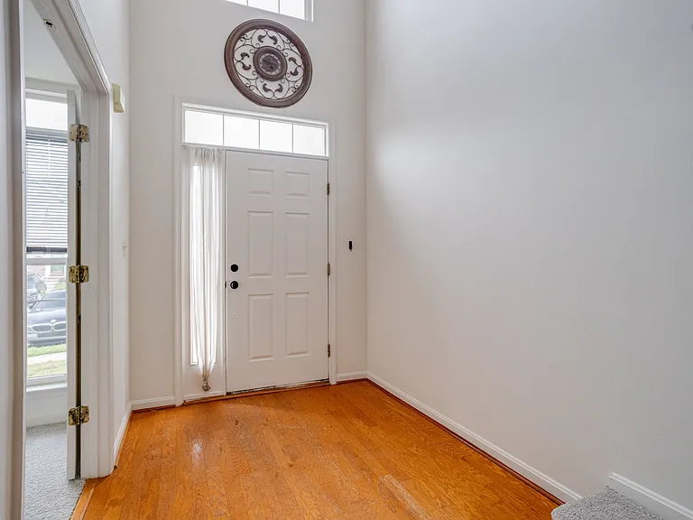 103 Buttonwood Ct — Photo 42