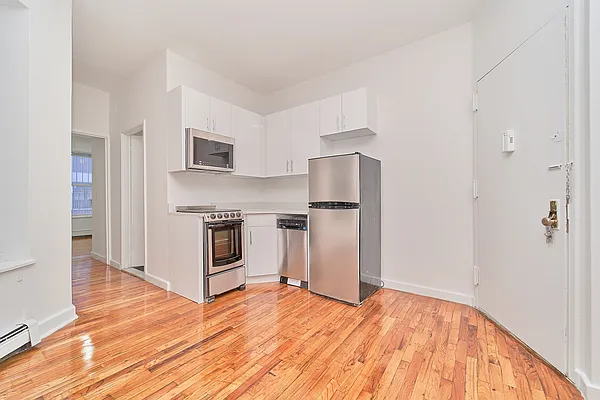 Rented by Living New York | media 18