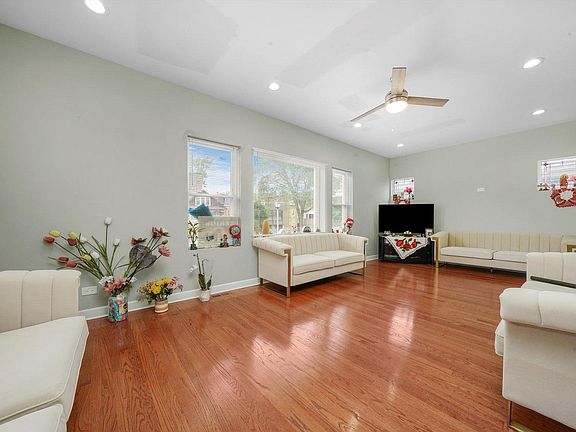 5th image of 515 S 6th Ave