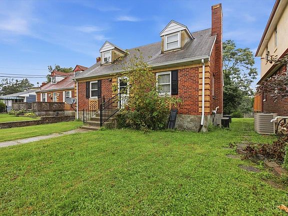 3rd image of 2282 Baltimore Ave