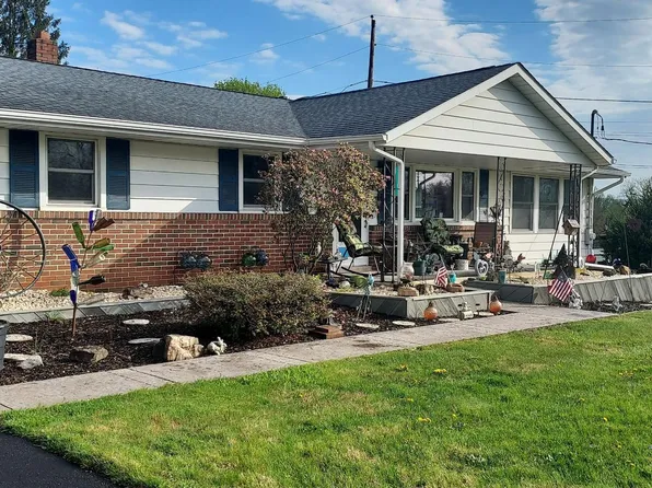 10 Dewalt Dr, Mechanicsburg, PA 17050
