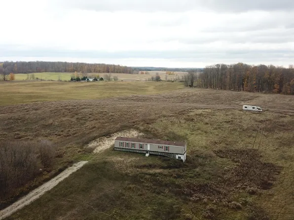 14220 N Beech Ave, Reed City, MI 49677