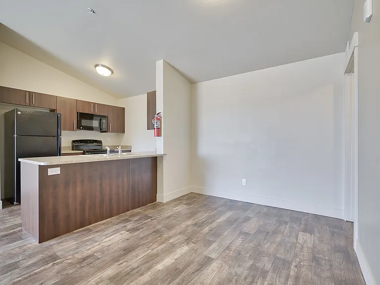 Mesa Falls Apartments — Photo 25
