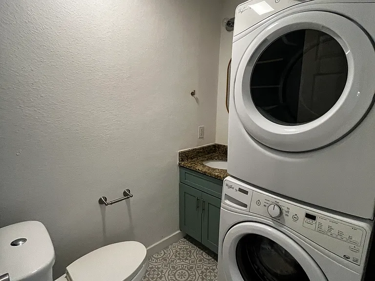 6211 Manor Rd #115 — Photo 13