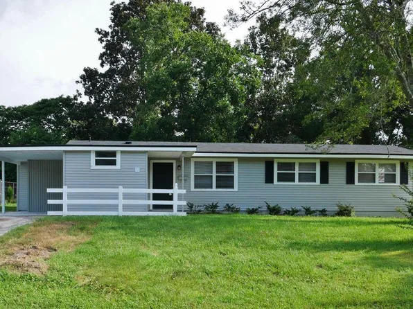 6813 Mother Goose Rd, Jacksonville, FL 32210