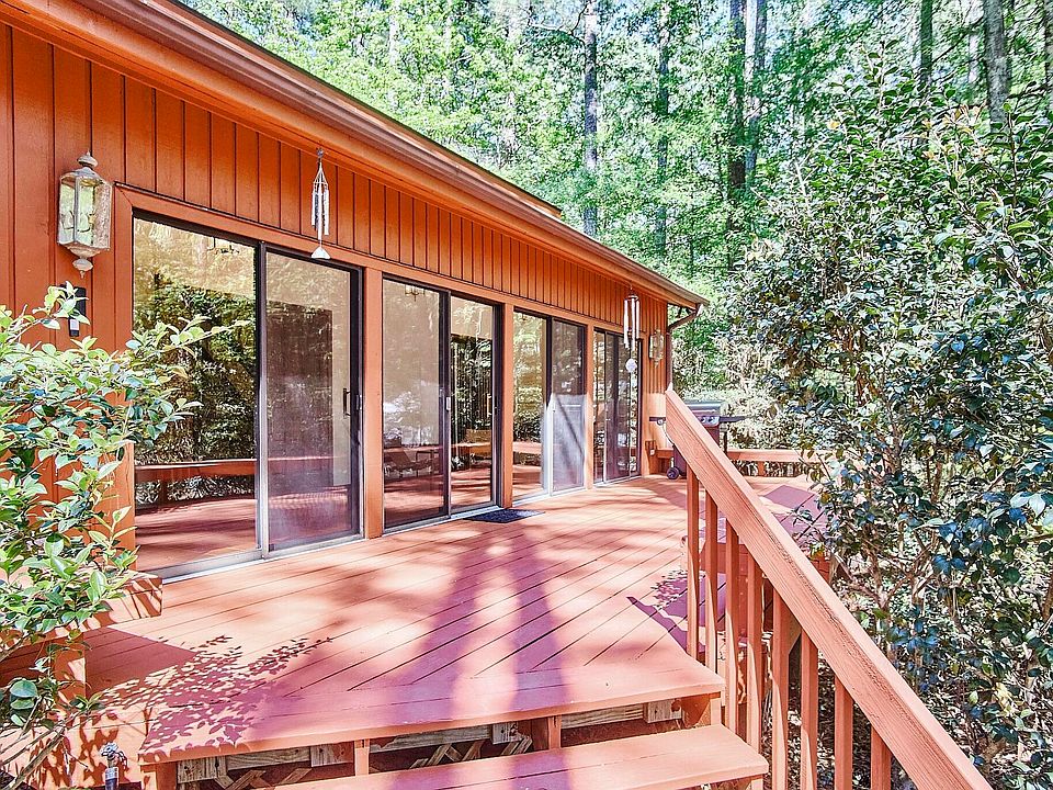 1st image of 152 Cedar Hills Cir