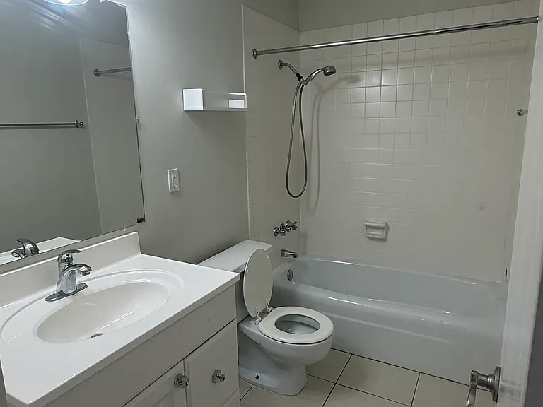1900 S Kanner Hwy #206 — Photo 3