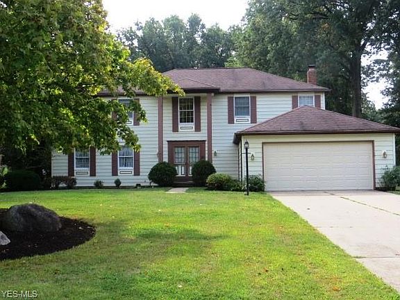2nd image of 3363 Balsam Dr