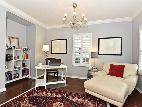 4th image of 1101 Oak Pond Dr