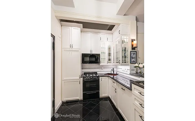 Sold by Douglas Elliman | media 10