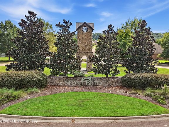 2nd image of 525 Stone Brook Pl