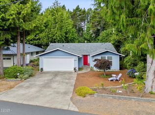 5345 Palisades Dr, Lincoln City, OR 97367