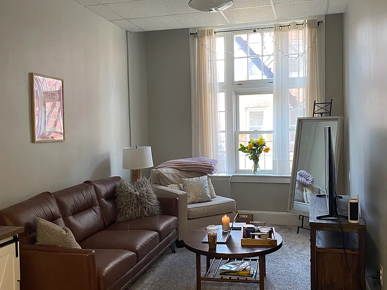 369 Hanover St #1F — Photo 1