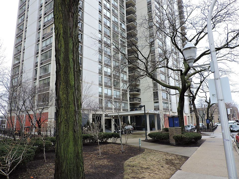 1st image of 1360 N Sandburg Ter APT 2606C