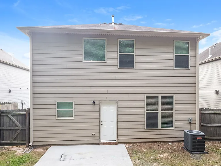 6596 Woodwell Dr — Photo 17