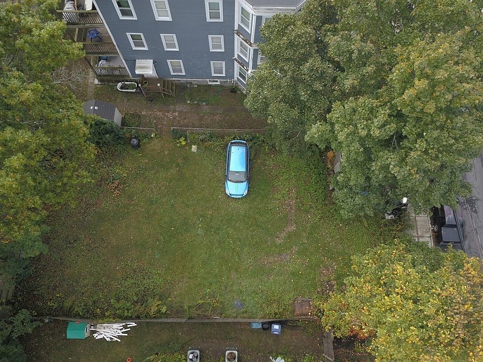 1st image of 18 Evans St