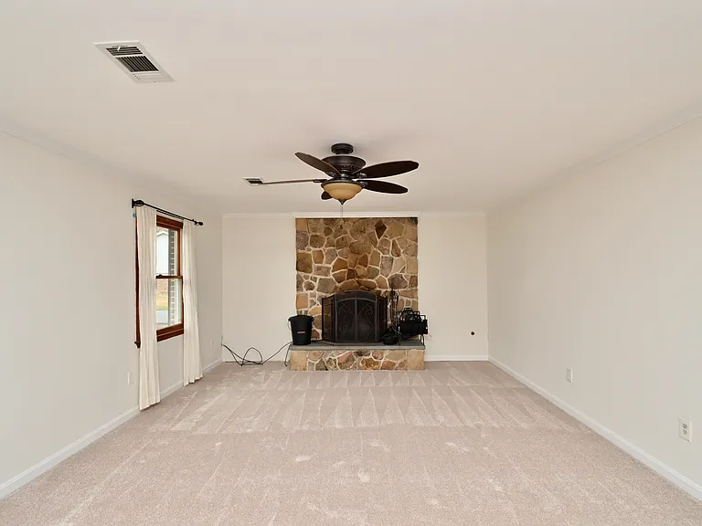 7775 Newington Woods Dr — Photo 14