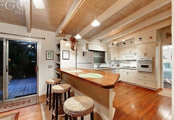 5th image of 11531 Wightman Ln