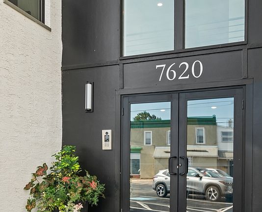 4th image of 7620 Ridge Ave #12