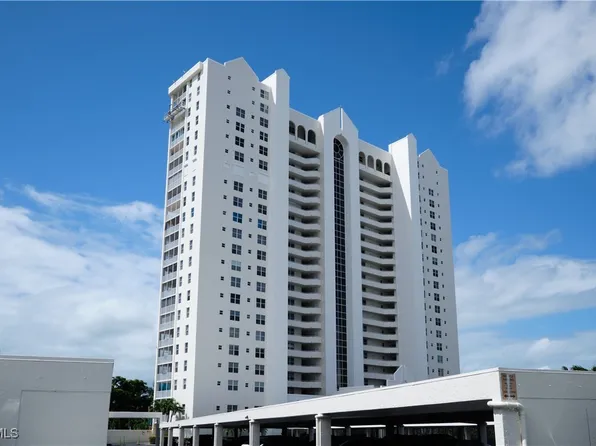 5550 Heron Point Dr APT 1601, Naples, FL 34108