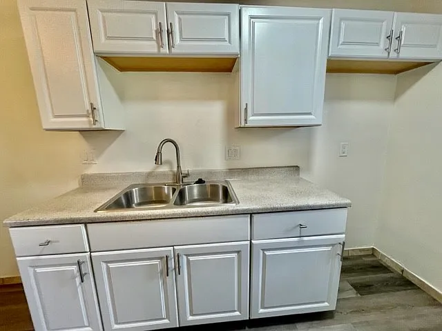 1810 W Sallie Ln #M10 — Photo 15
