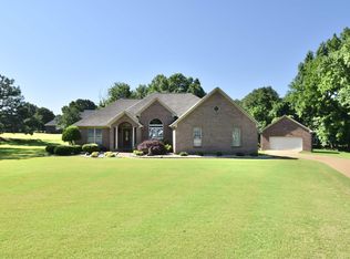 8 Pleasant Oak Cv, Humboldt, TN 38343