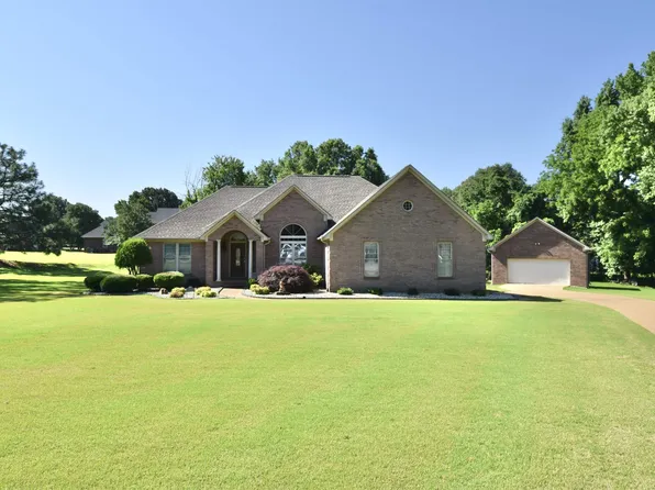 8 Pleasant Oak Cv, Humboldt, TN 38343