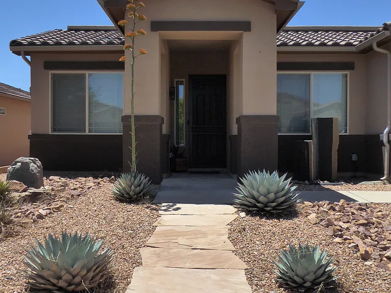 6336 Camino De Paz Rd NW — Photo 2