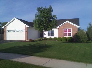 2473 Meadow View Ln, Rockford, IL 61102