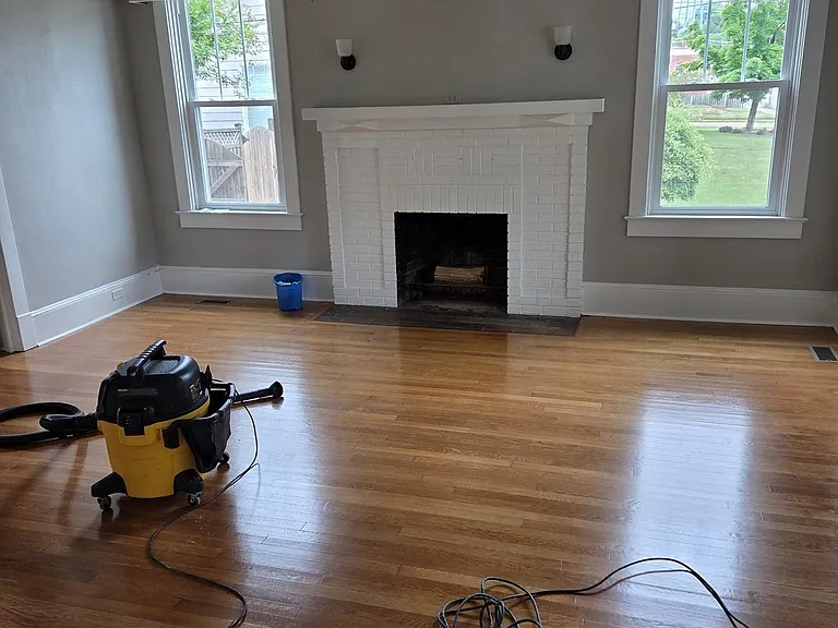 240 S Holliday St — Photo 5
