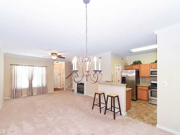 3rd image of 706 Las Brasis Ct