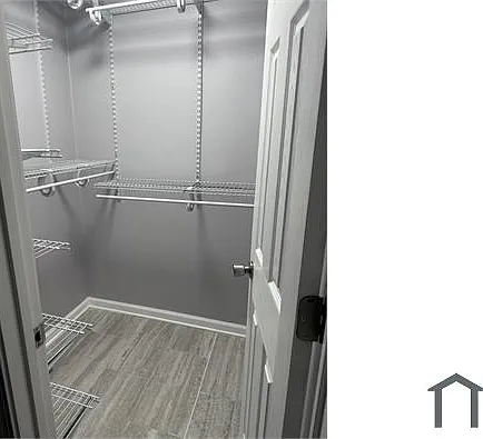 1381 Queenie Rd — Photo 6