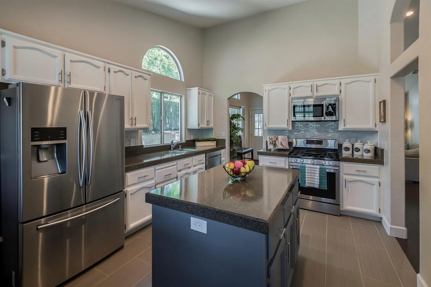 3525 Black Eagle Dr photo 1
