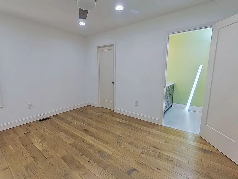 1443 W College Ave — Photo 7