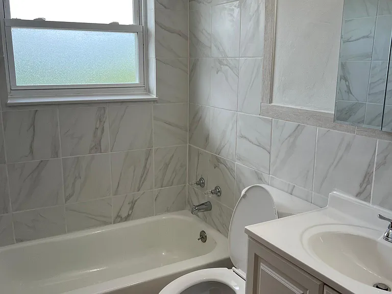 1019 Taman Ct — Photo 4