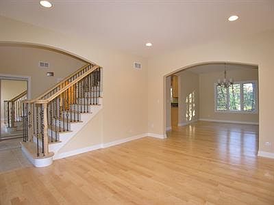 1st image of 1309 W 59th St