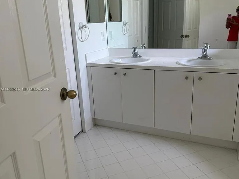 22270 SW 93rd Pl — Photo 7
