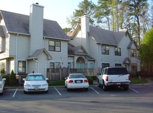 713 Rapidan River Ct APT G, Chesapeake, VA 23320