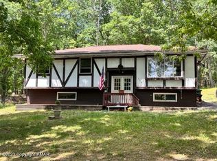 115 Arne Rd, Bushkill, PA 18324