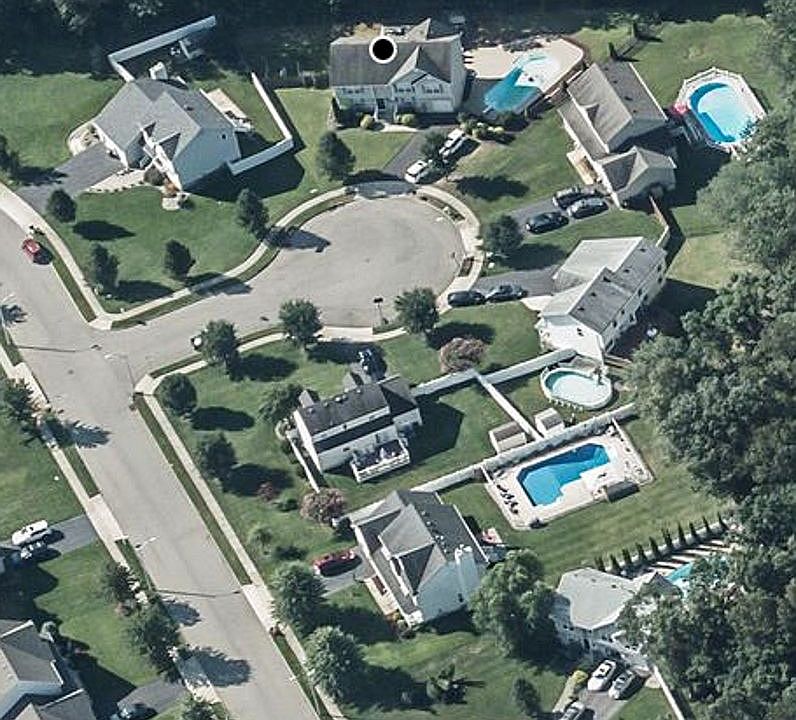 The Neighborhood 2