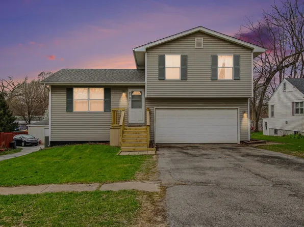 2734 Locust, Portage, IN 46368