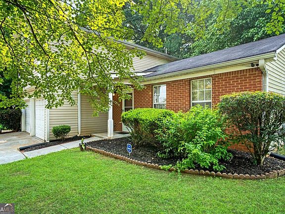 3rd image of 1950 Oak Terrace Dr SE