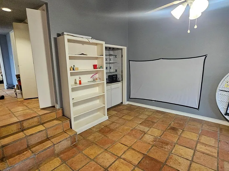 78 Villa Way — Photo 4