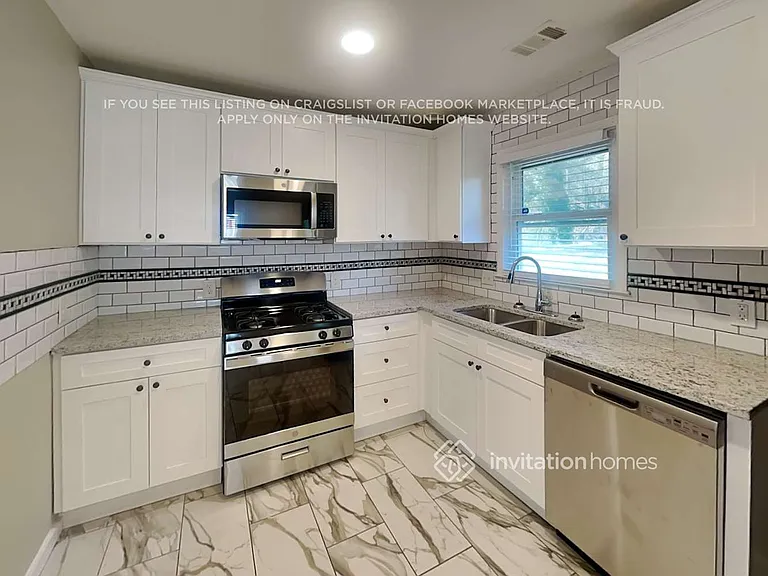 2434 N Main St NW — Photo 9