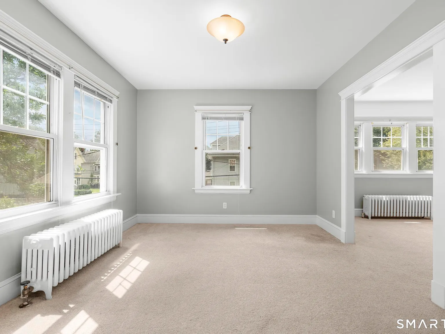 2 bed, 1.0 bath, 1098 sqft, $2,100 — Photo 2