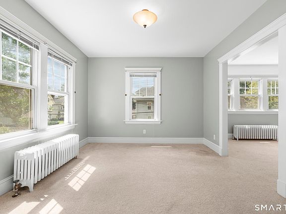2nd image of 139 Richards St