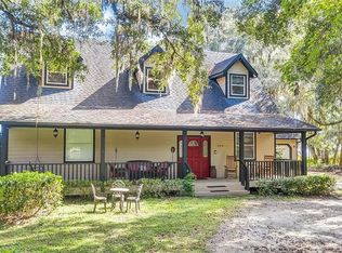 379 Whitcomb Dr, Geneva, FL 32732