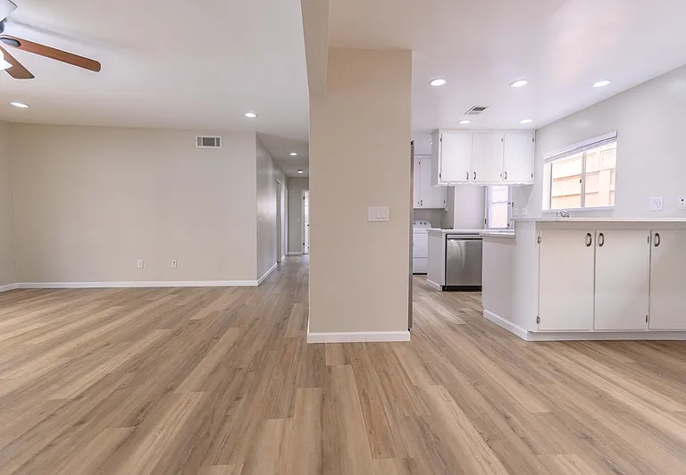 358 I Ave — Photo 5