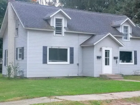 311 E Elliot St, Whitehall, MI 49461